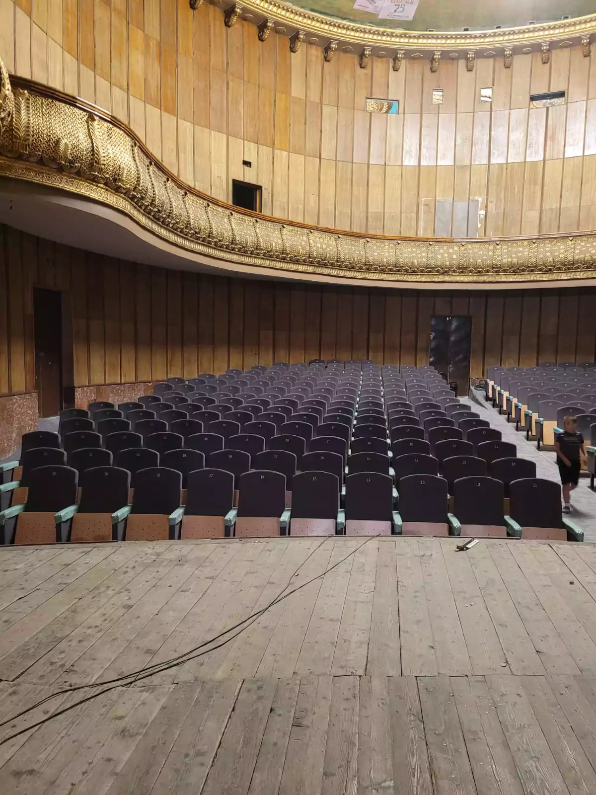 Tiyatro Koltuk - Konfor ve Estetik